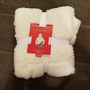 FLASH SALE!! Holiday Kids Pajama 2 Piece Set NWT